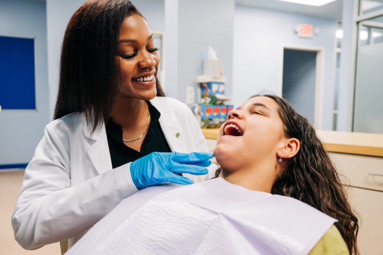 The Role of Dental Hygienists in Promoting Oral Health in Richmond